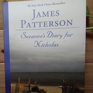 🏵️Soft Cover Novel by James Patterson